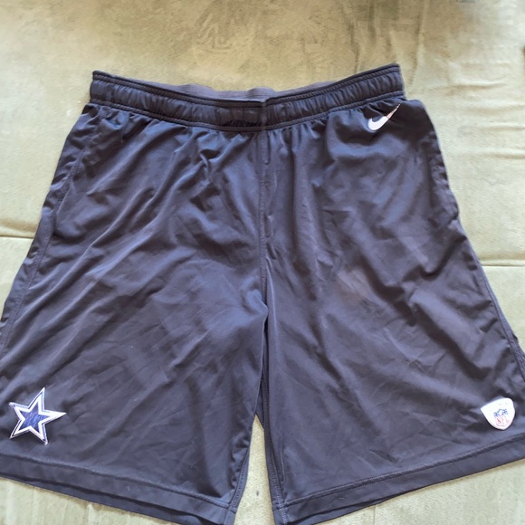 Nike NFL equipment Cowboy shorts large - Picture 2 of 3